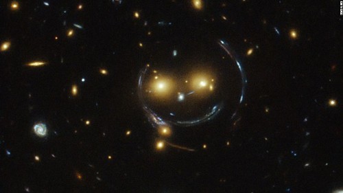 hubble-galaxy-smiley-face-super-169.jpg